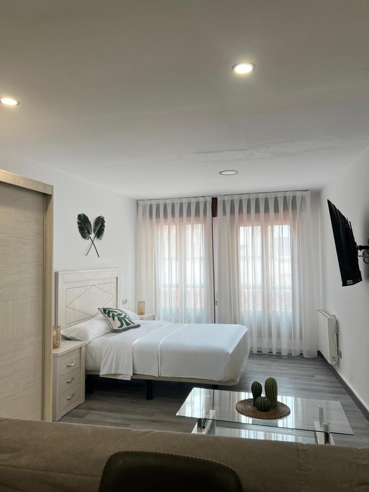 אוביידו Rosal Central Studios מראה חיצוני תמונה